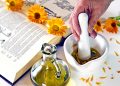 How to Make Calendula Oil – A Homemade Calendula Oil Recipe