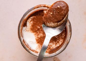 5 Minute Tiramisu Overnight Oats